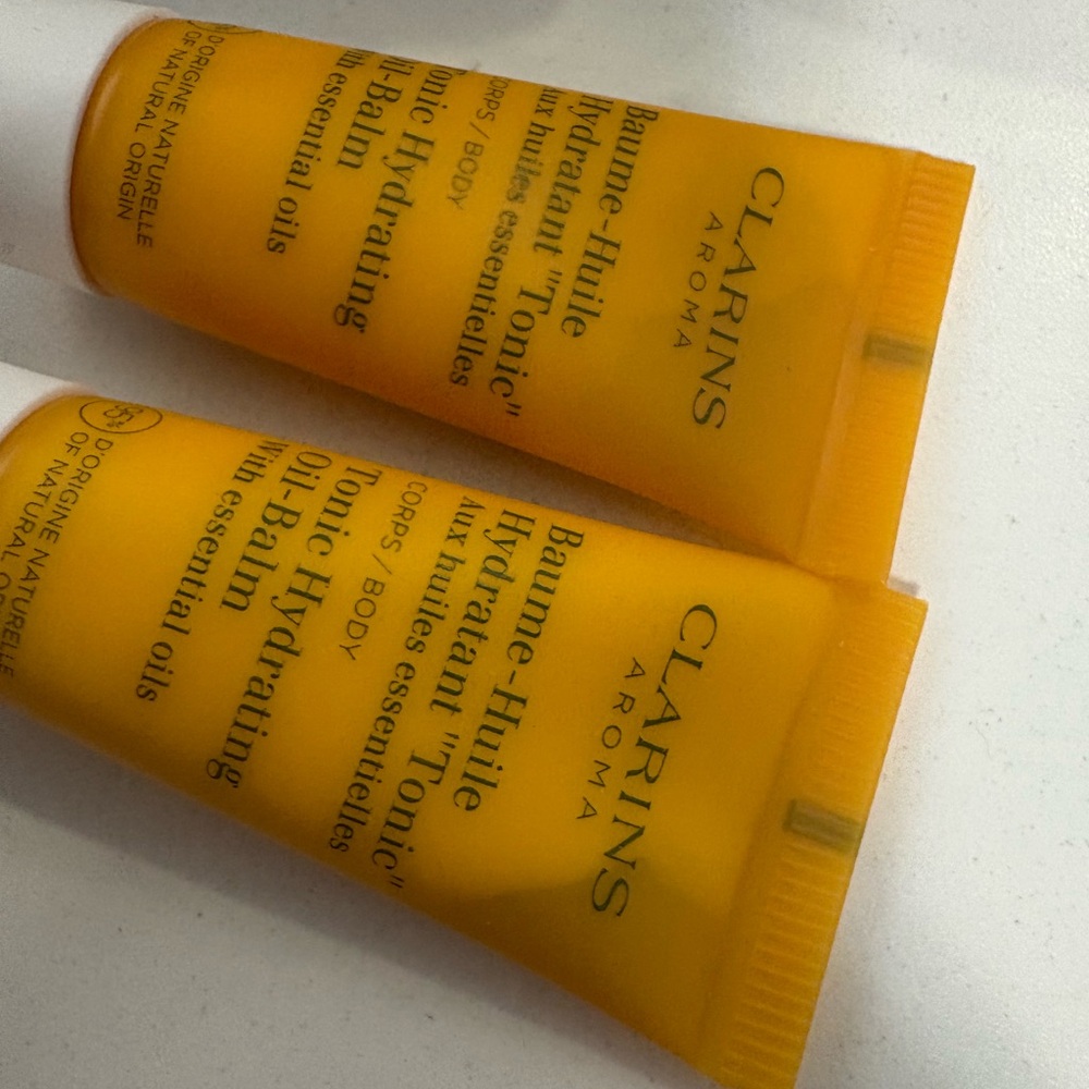 2 Clarins Aroma Tonic Hydrating Oil-Balm - Picture 3 of 3
